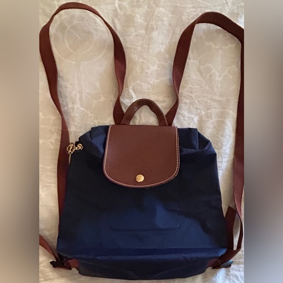 Longchamp Handbags - Longchamp Le Pliage Backpack Navy Blue PRISTINE CONDITION!
